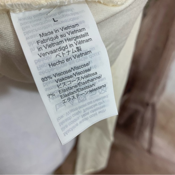 NEW J Crew Ruffle Faux Wrap Blouse in Ivory - Picture 9 of 11